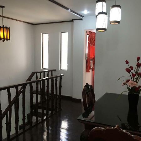 Joyful Island Hostel Мактан Екстер'єр фото
